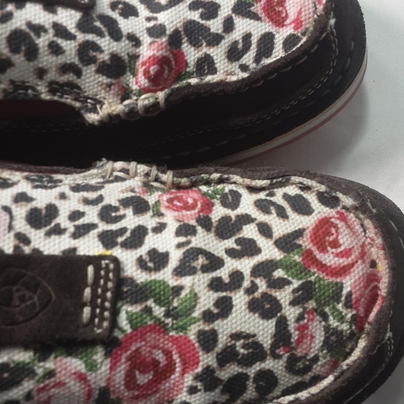 Ariat Shoes - Picture 4 of 12